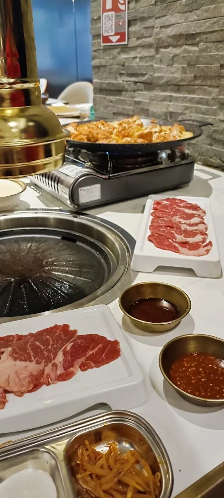 BBQ Coréen F2 Entrecôte Dinde Poitrine